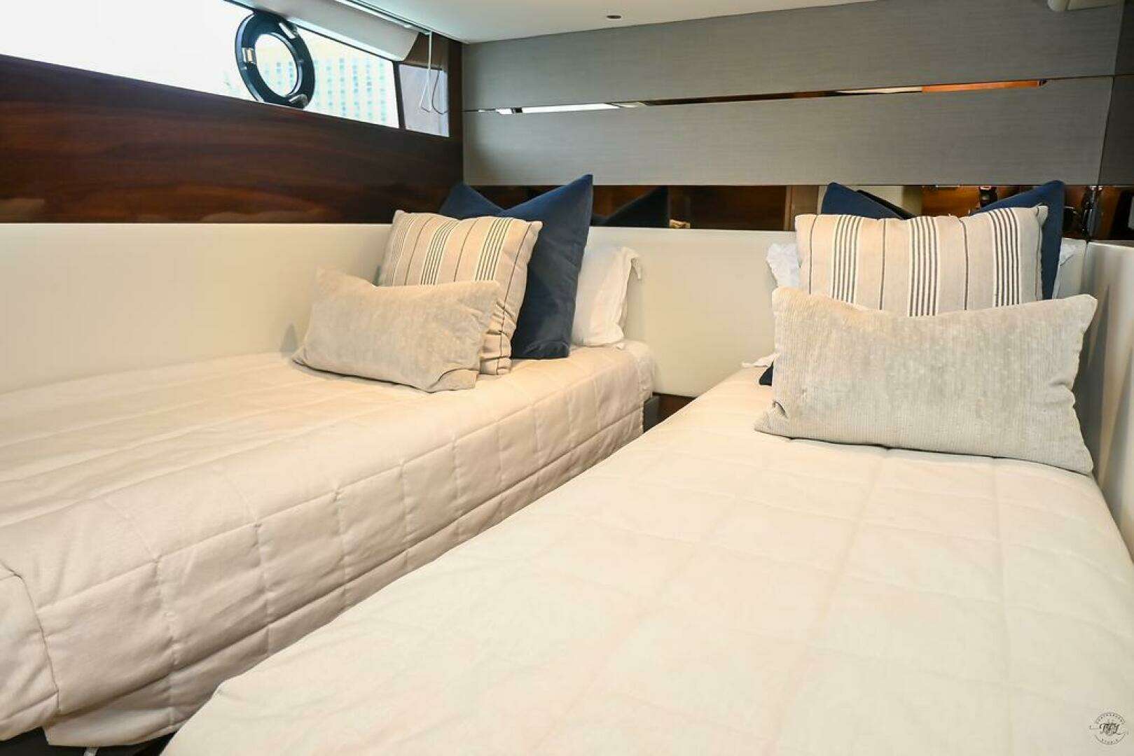 2021 Princess S62 - Image 41