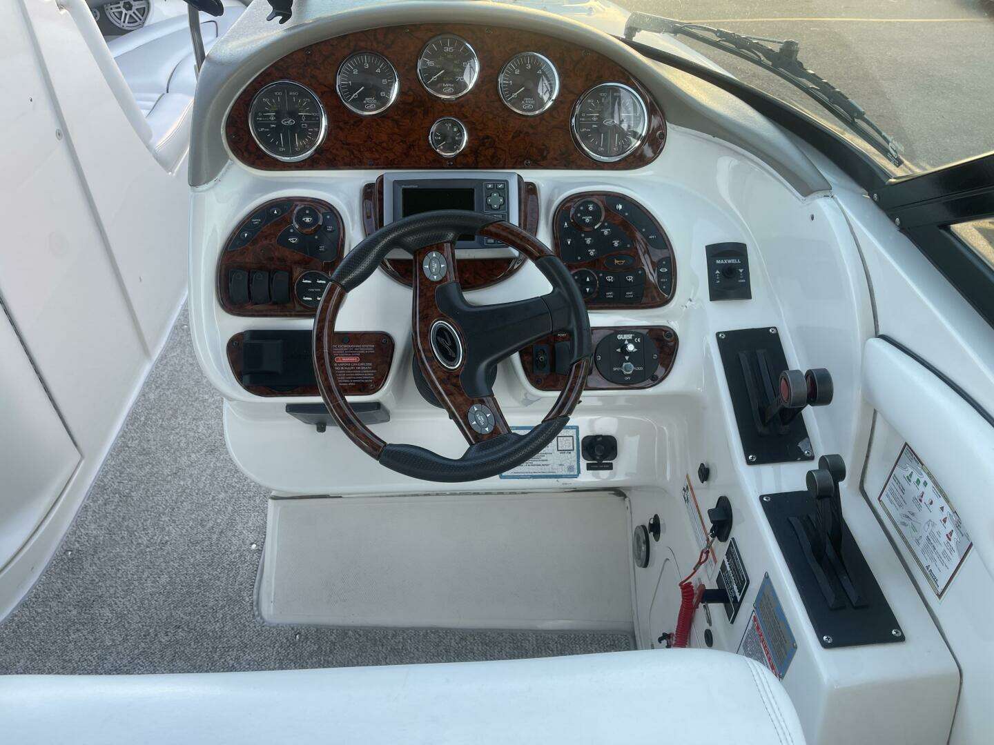 2007 Sea Ray 290 SLX - Image 11