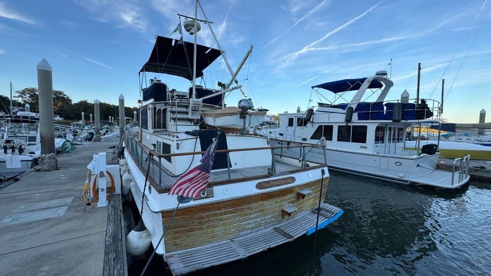 Exterior Stern