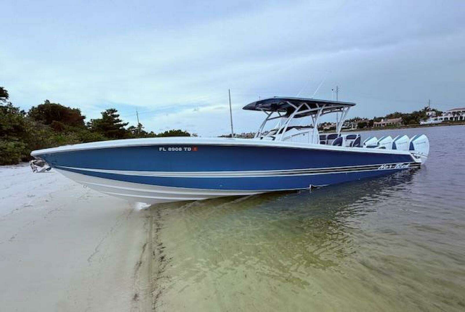 2022 Nor-Tech 390 Sport Center Console - Image 21