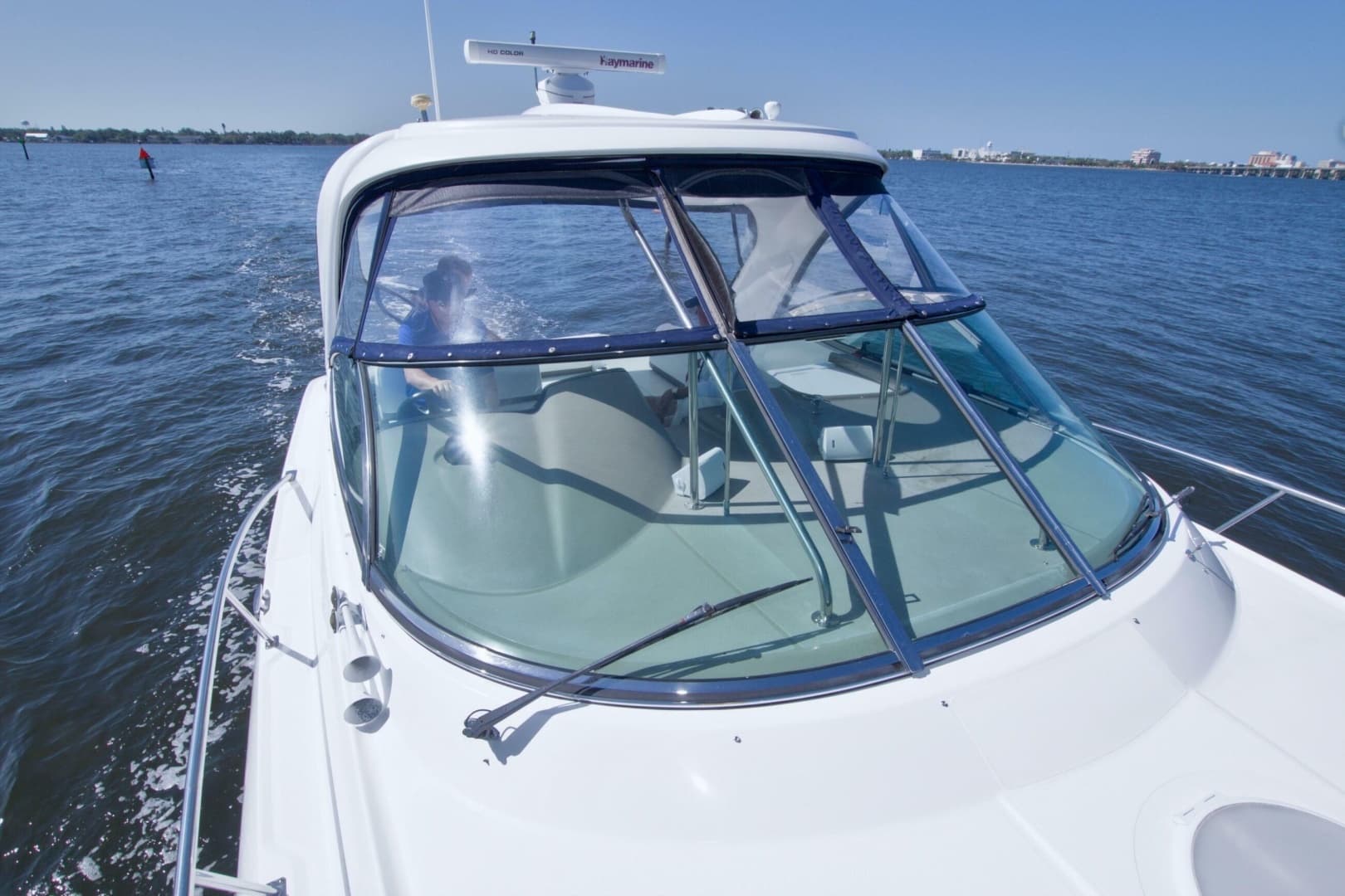 2008 Cruisers Yachts 420 Express - Image 22