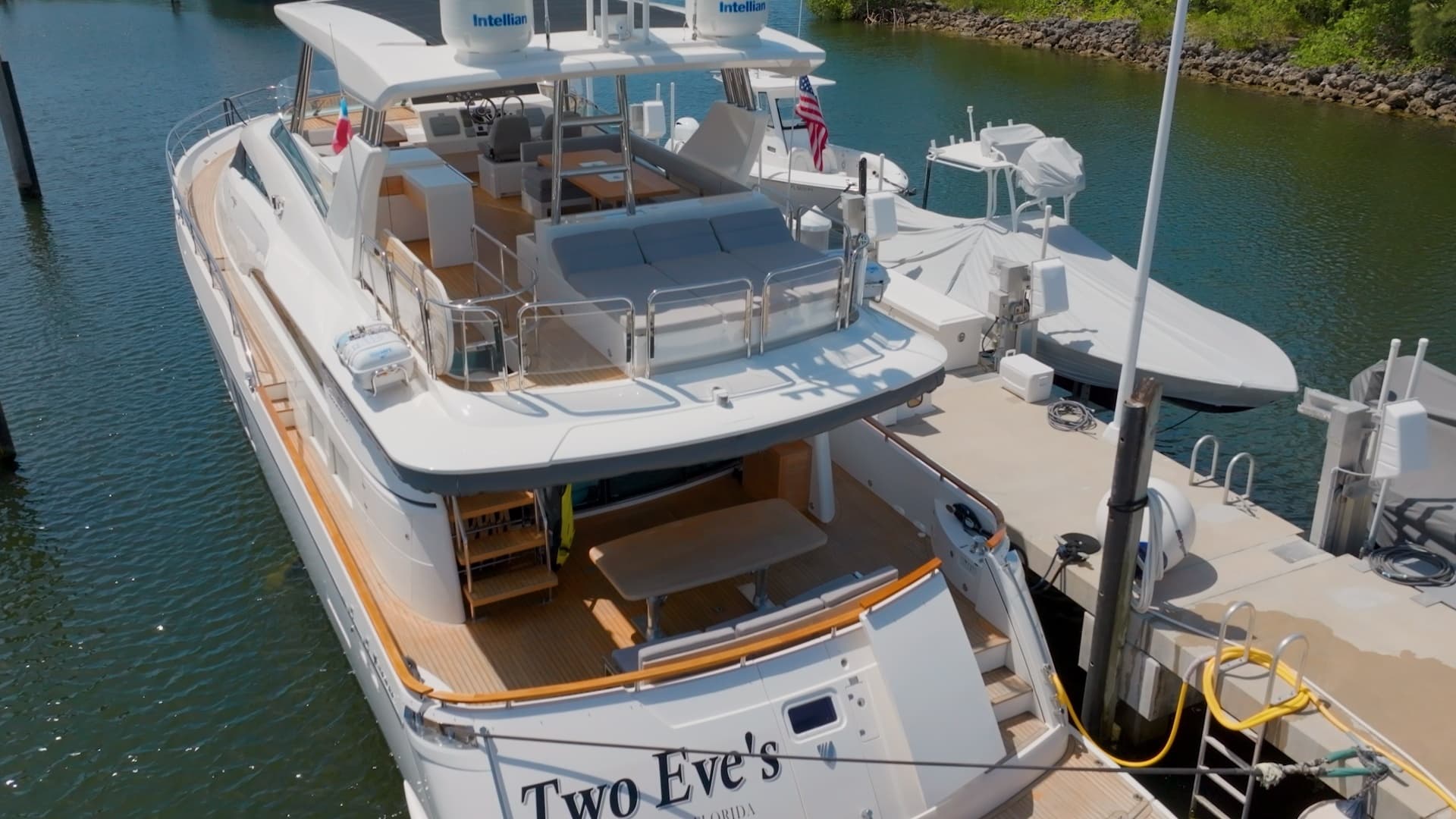 2014 Fairline Squadron - Image 14
