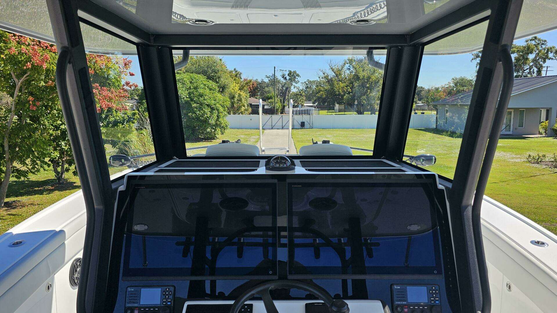 2025 Costa Custom 34SV - Image 28