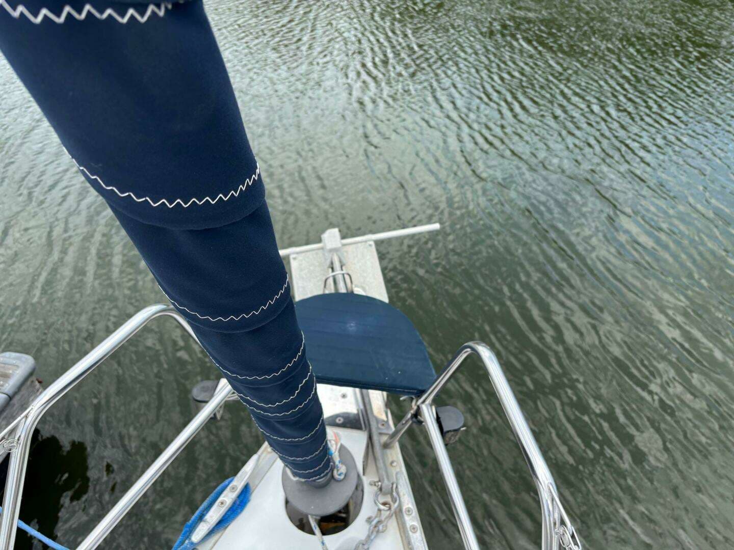 1996 Hunter 37.5 - Image 16