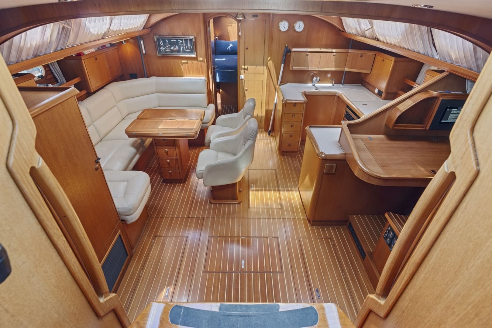2001 Jeanneau — - Image 30