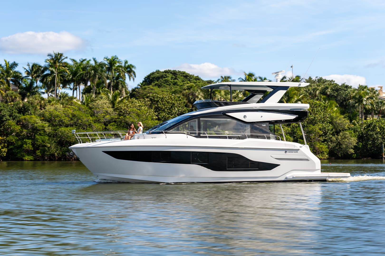 2026 Cruisers Yachts 50 FLY - Image 33