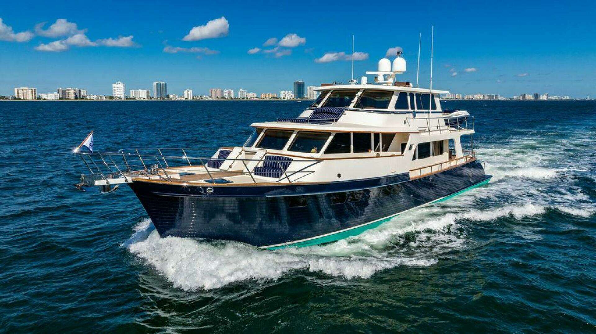 2015 Marlow 66E-CB - Image 10