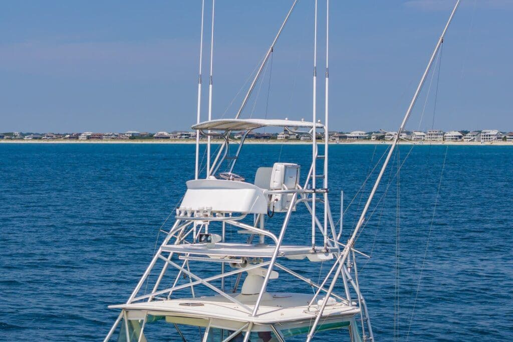 1985 Custom Carolina Scarborough 41 Express - 27