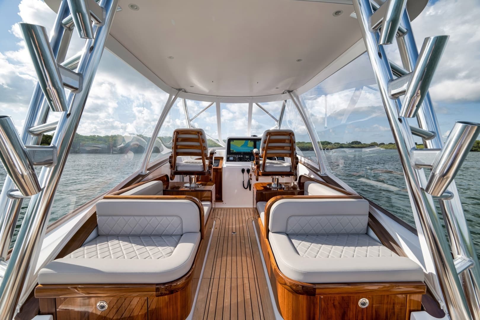 2022 Winter Custom Yachts 38 Walk Around - Image 17