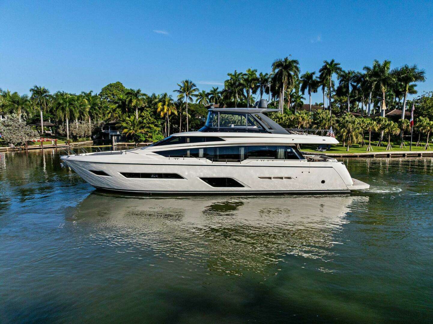 2019 Ferretti Yachts 780 - Image 2