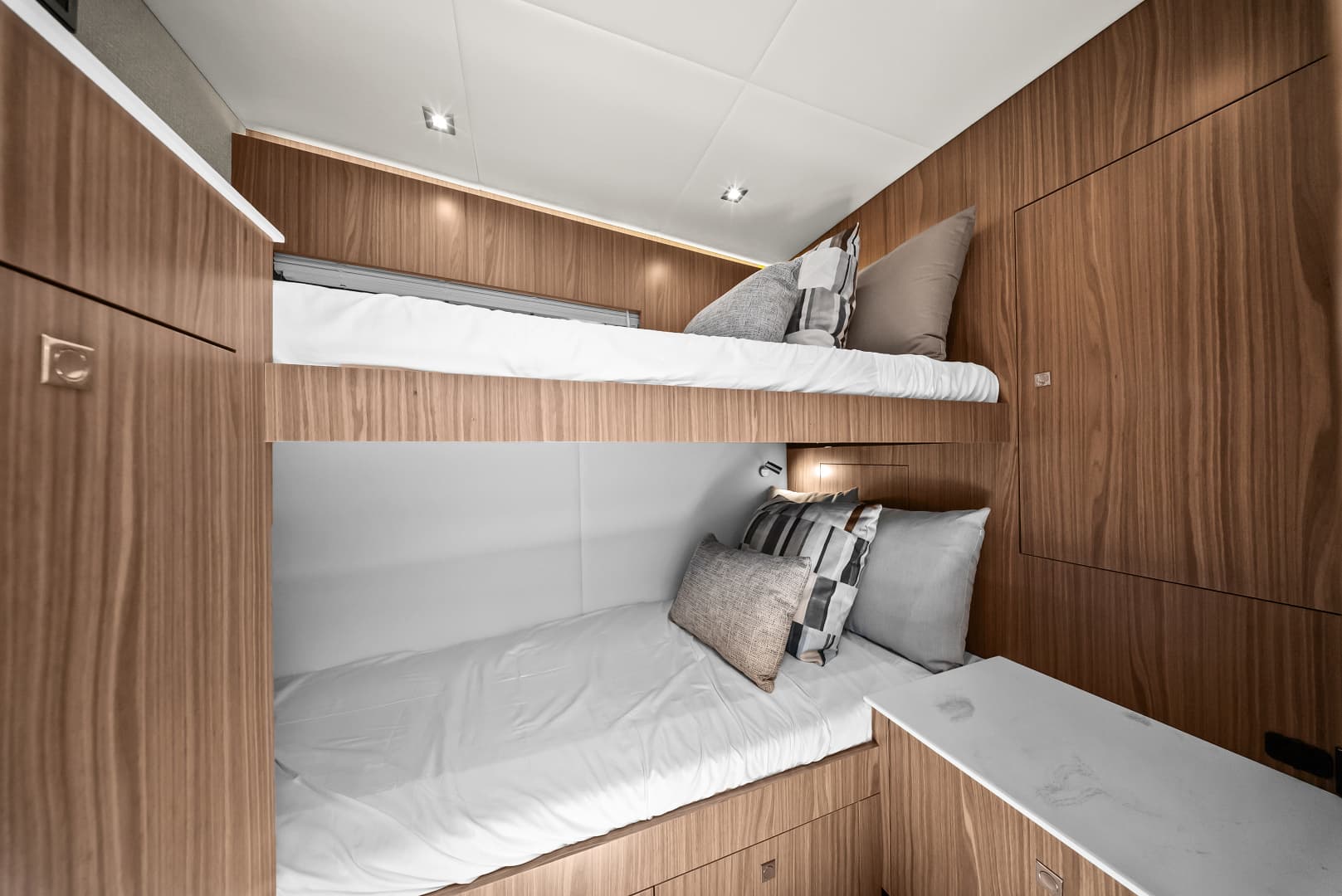 2025 Cruisers Yachts 50 Cantius - Image 67