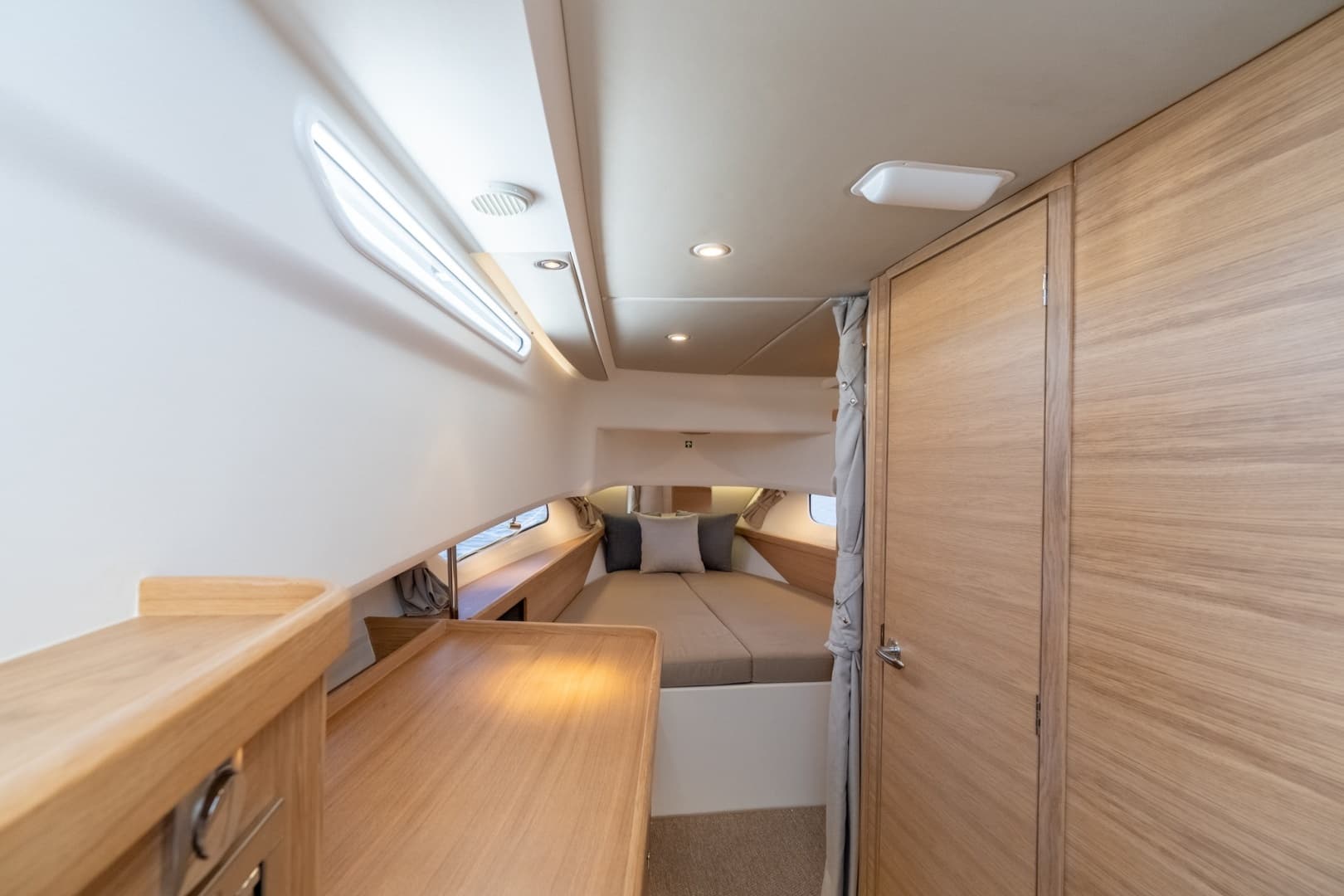 2025 Nimbus Tender 11 - Image 19