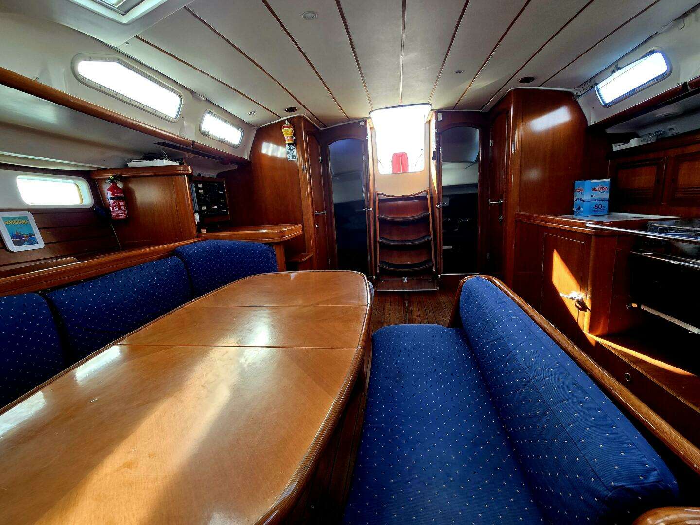 2003 Beneteau Oceanis 473 - Image 9