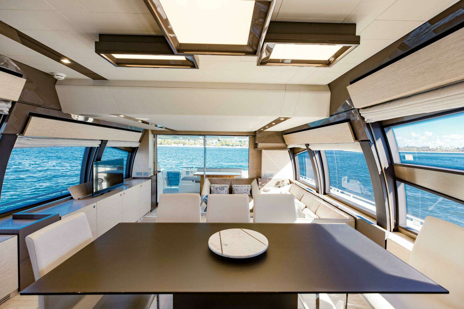 2017 Ferretti Yachts 750 - Image 58