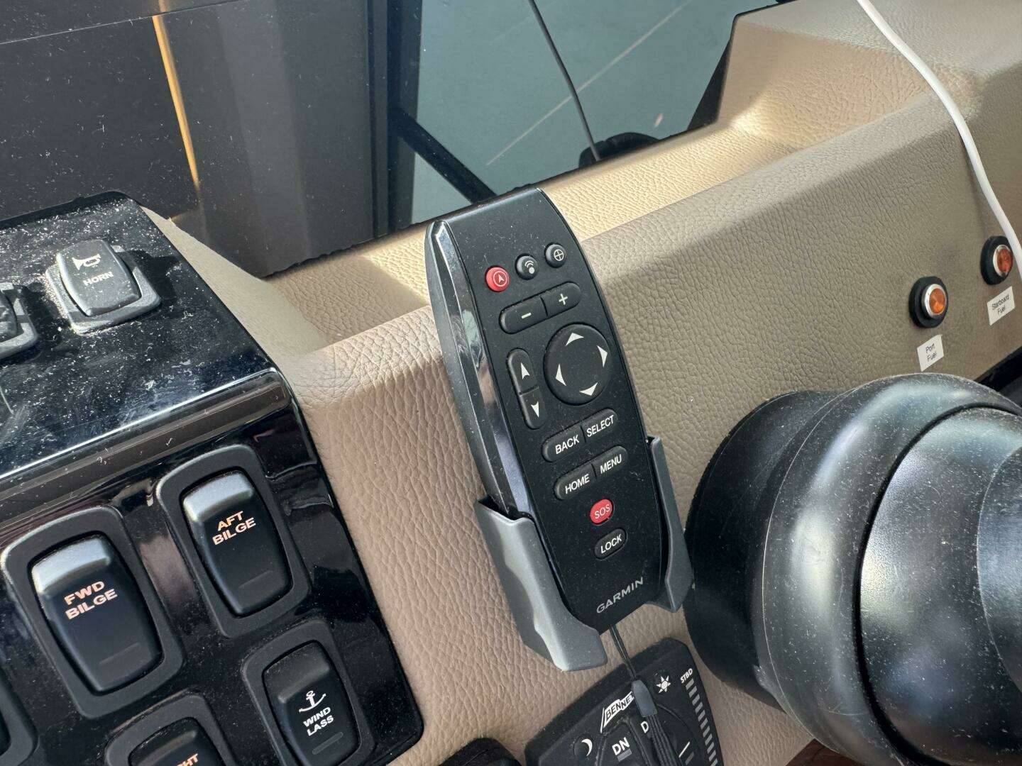 2017 Regal 42 Fly - Image 29