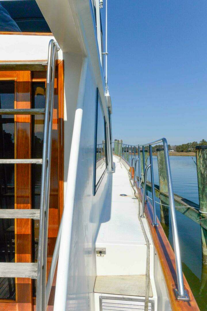 1986 Ocean Alexander Mark II Pilothouse - Image 6