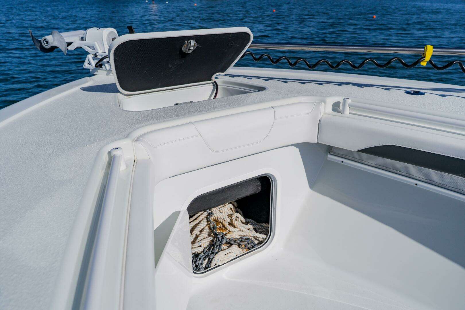 2025 Yellowfin 36 Offshore - Image 10