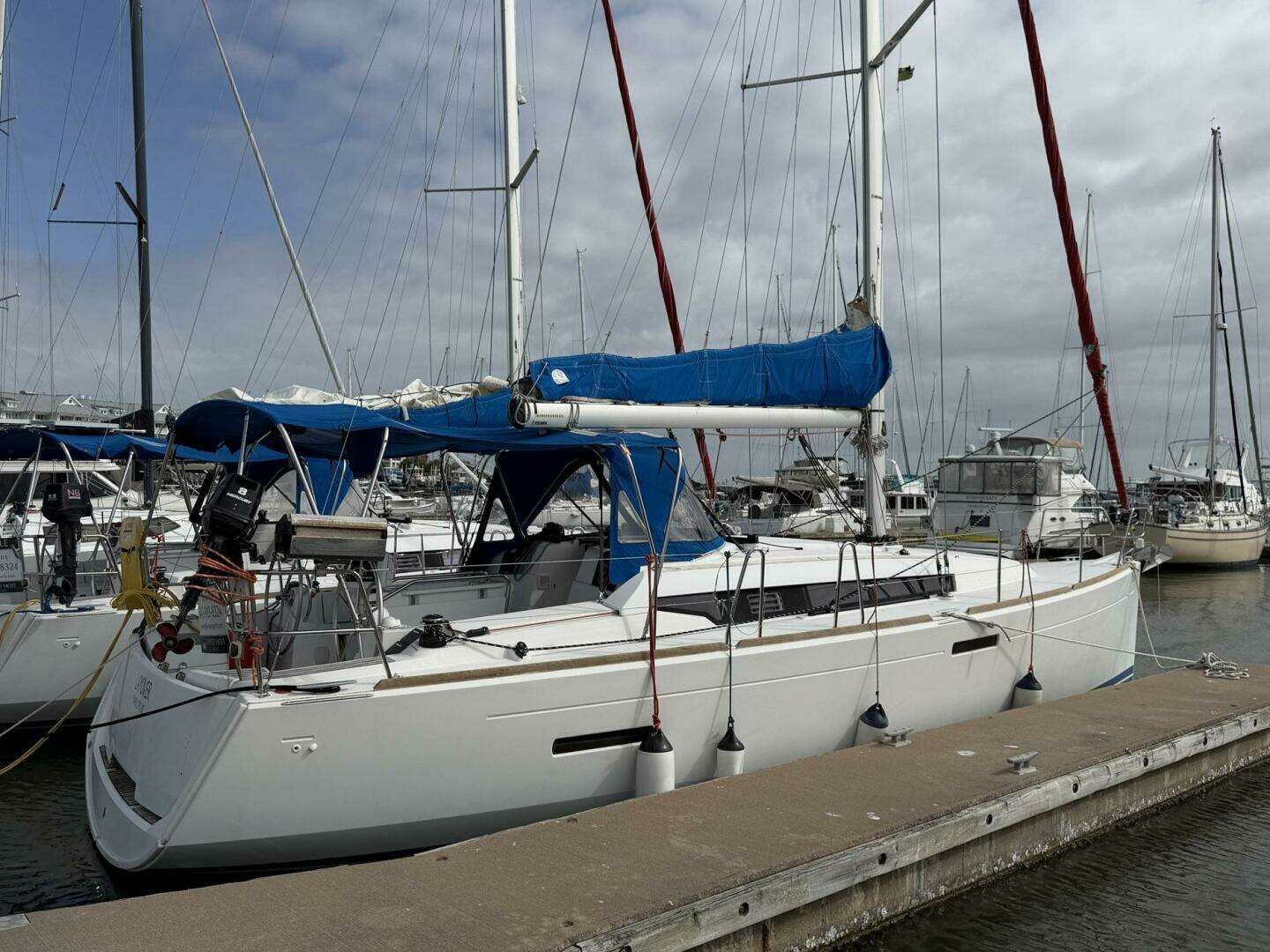 2018 Jeanneau Sun Odyssey 389 - Image 3