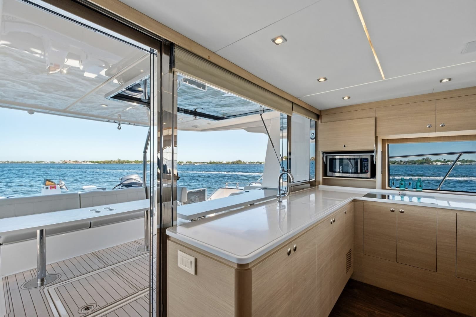 2022 Aquila 54 Yacht - Image 18