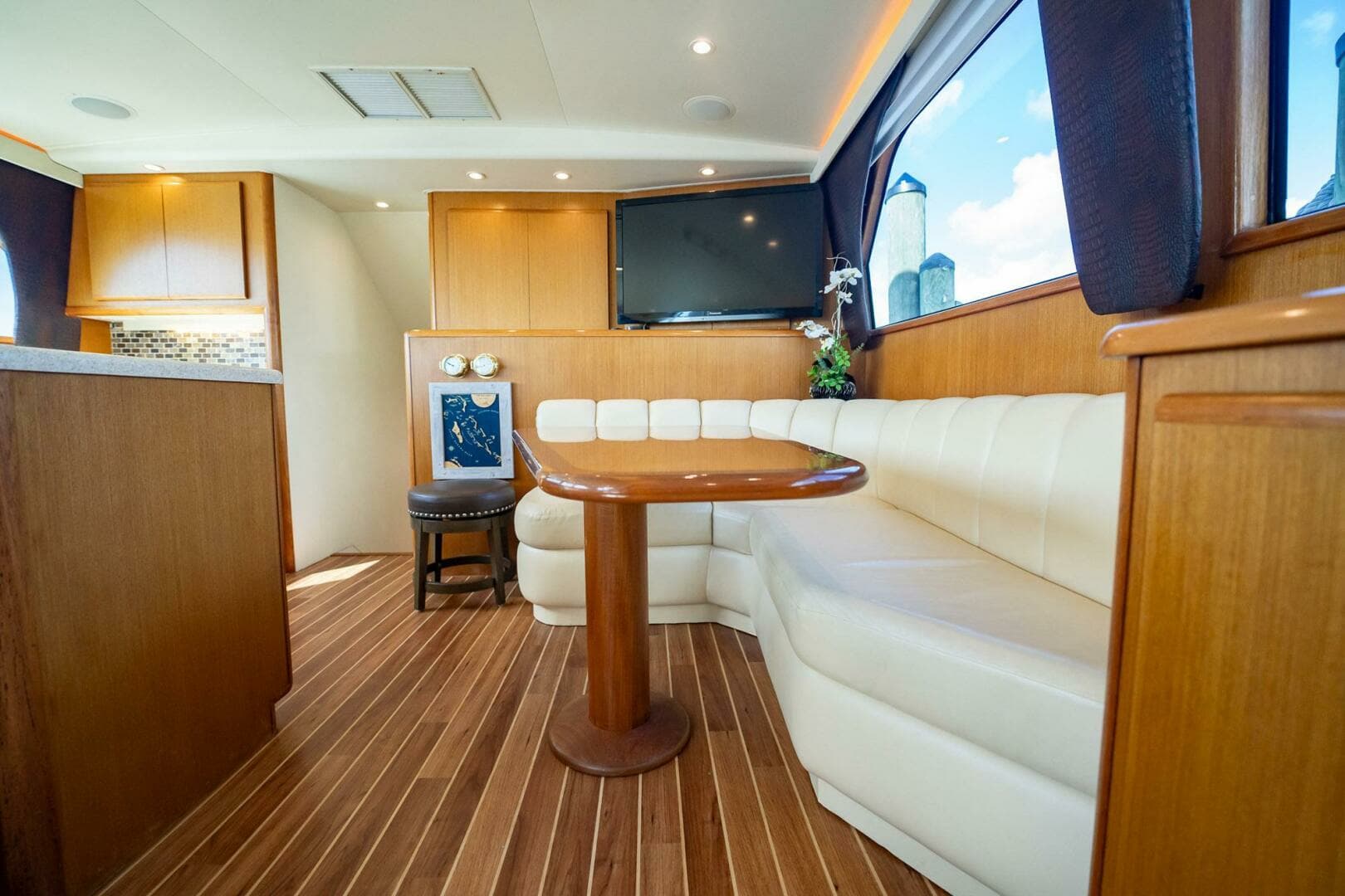 2000 Viking Conv Sport Fisher - Image 18