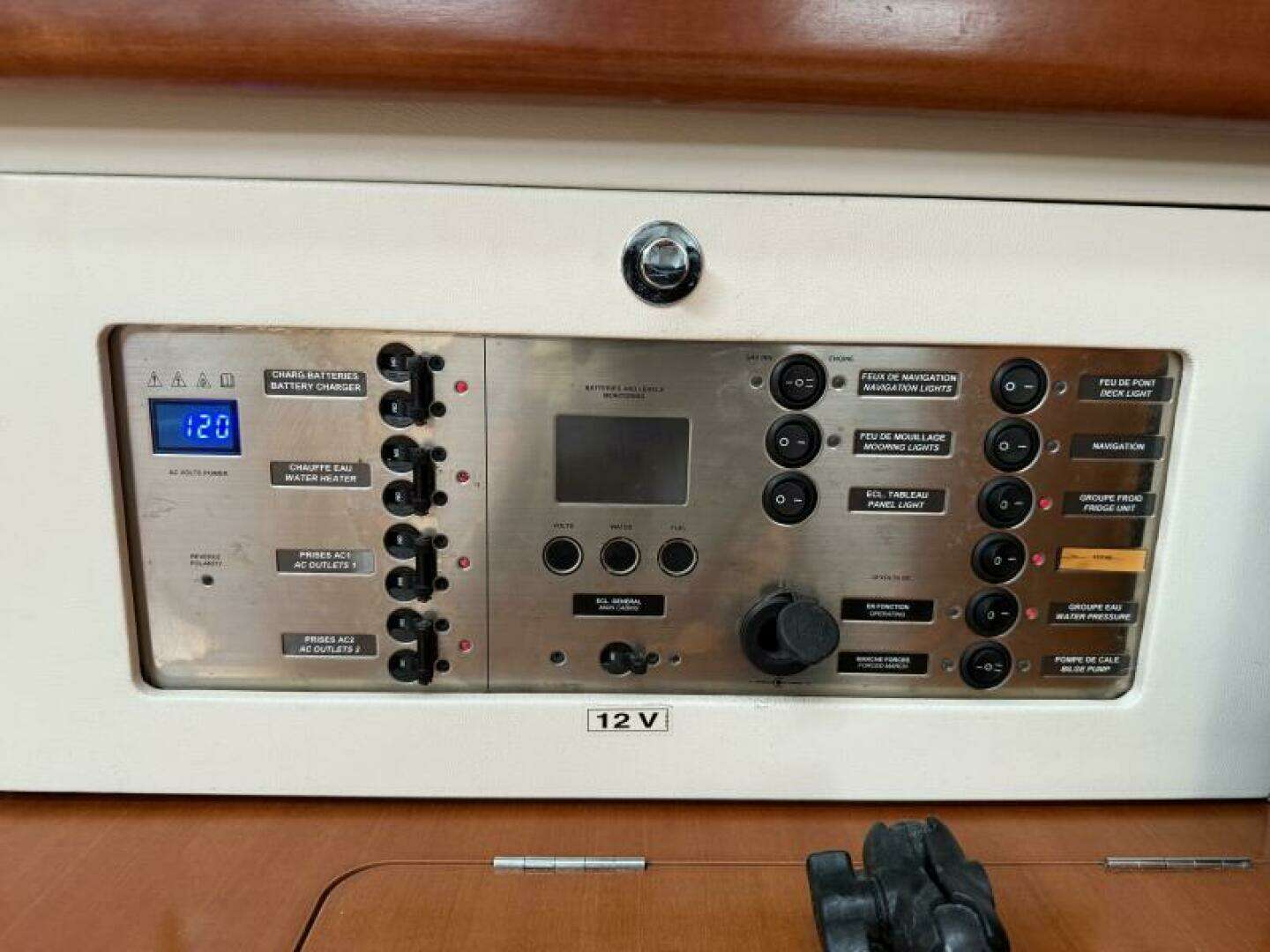 2007 Beneteau 49 - Image 14
