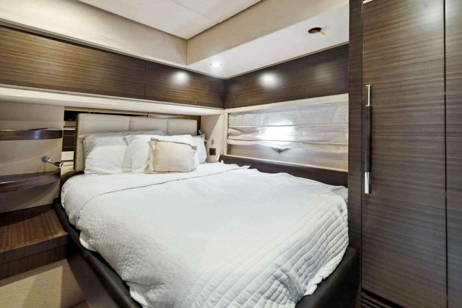 2013 Azimut 70 - Image 52