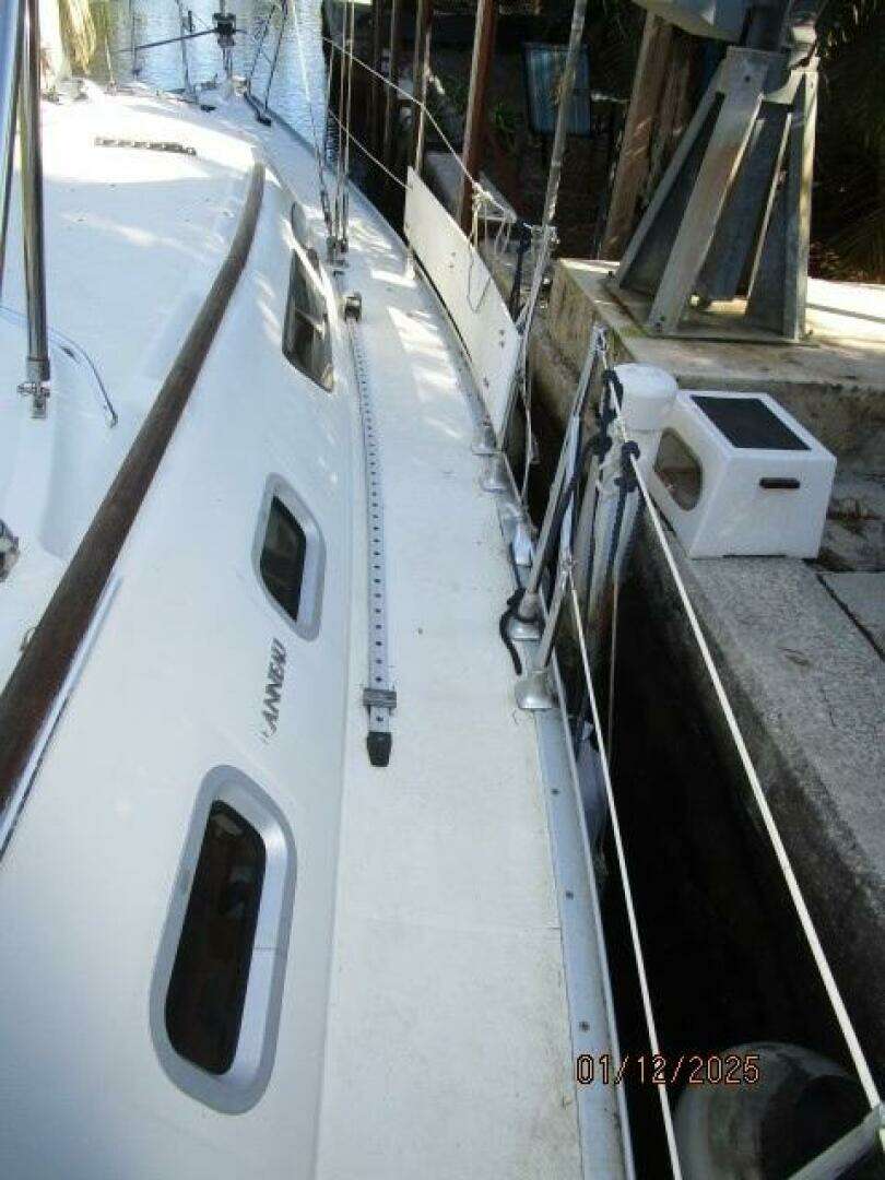 2002 Jeanneau Sun Odyssey 37 - Image 10