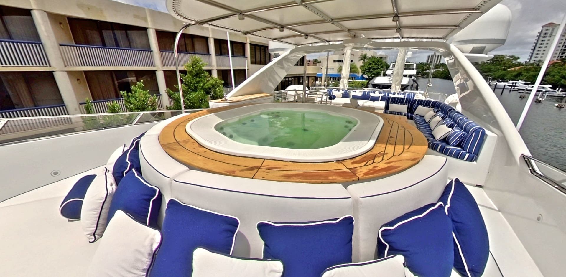 2003 Benetti 115 Classic - Image 10