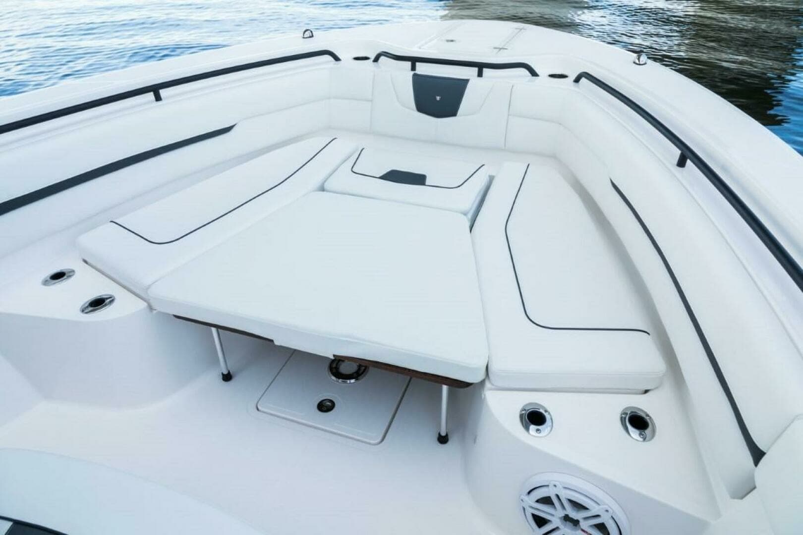 2025 Wellcraft 352 Fisherman - Image 5