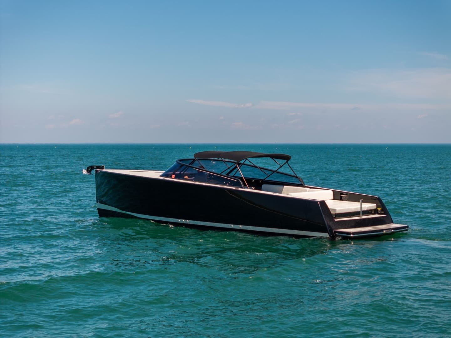 2016 VanDutch VanDutch 40 - Image 27
