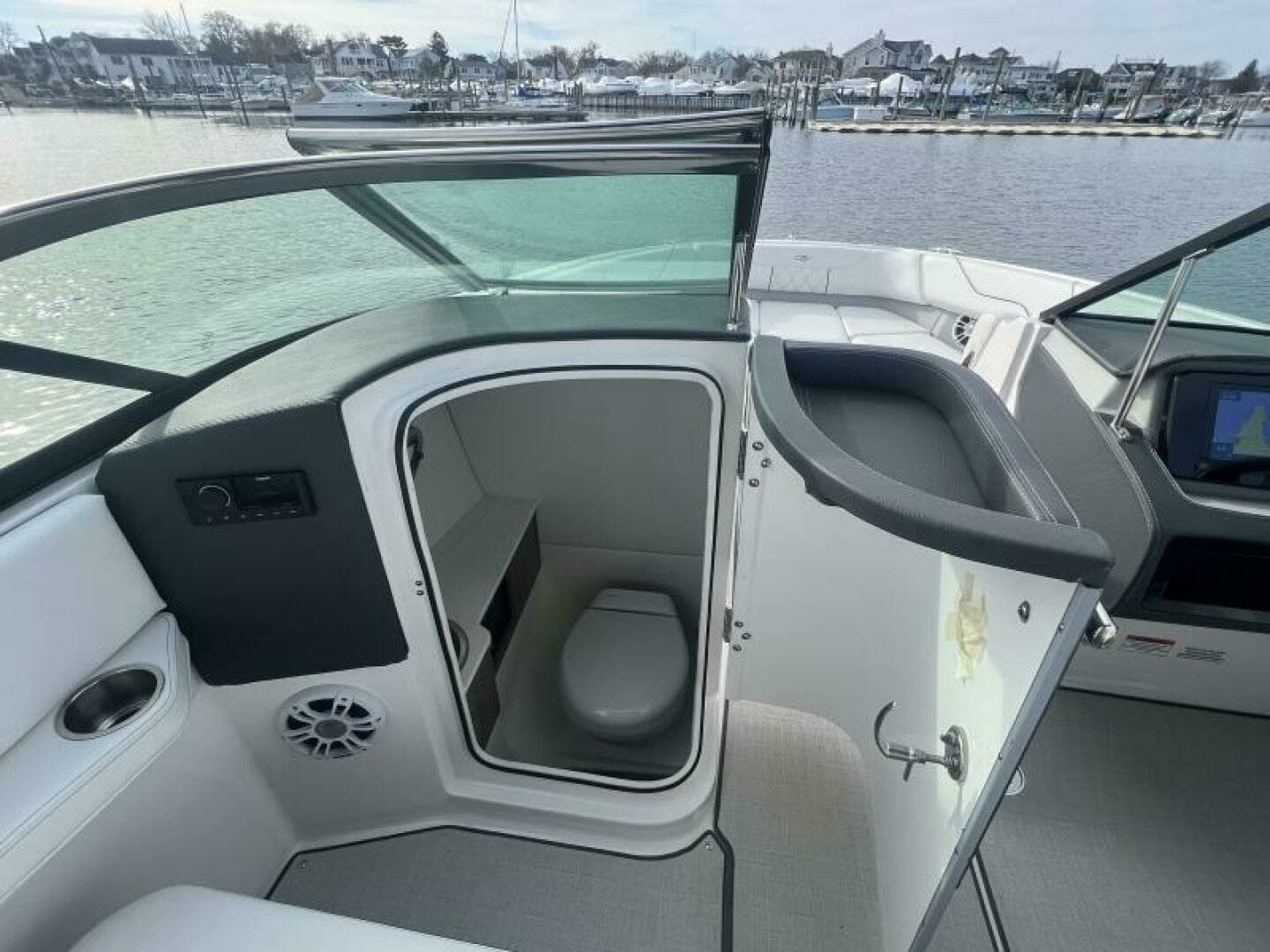2027 Regal LX6 - Image 13