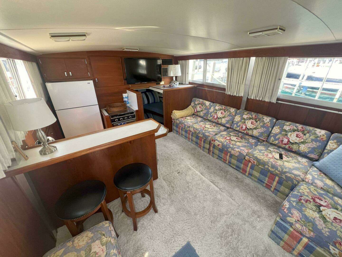 1978 Chris-Craft 410 Motor Yacht - Image 4