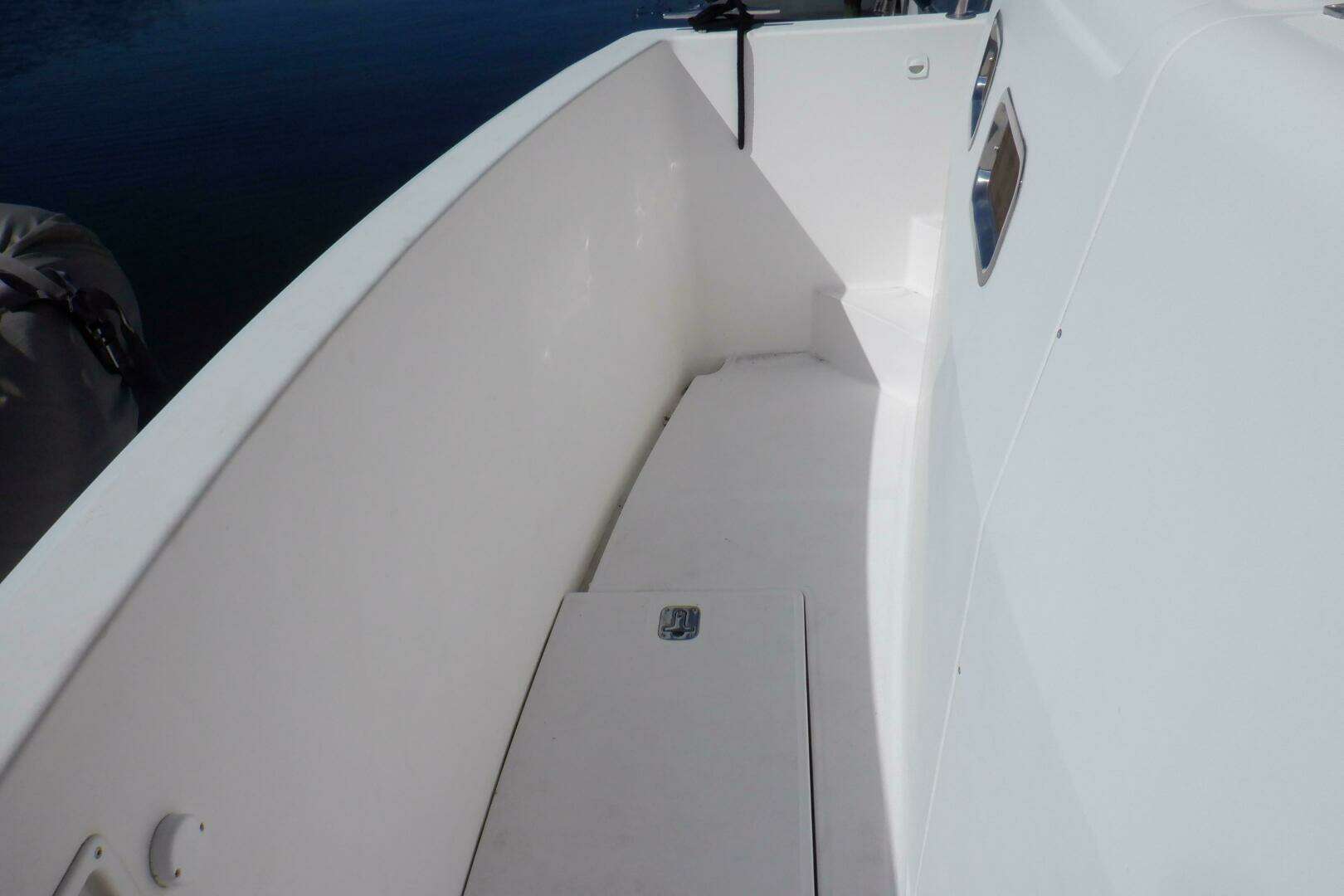 2002 Mainship 430 Trawler - Image 9