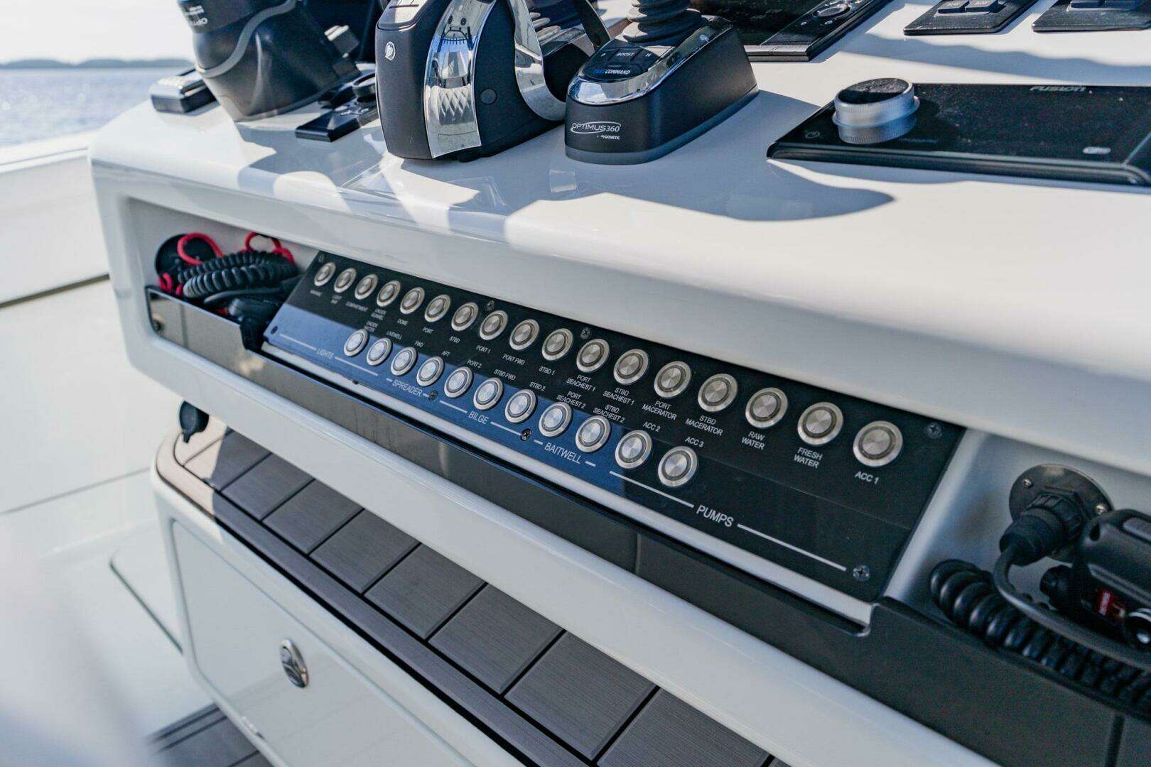 2024 Costa Custom 34 SV - Image 21