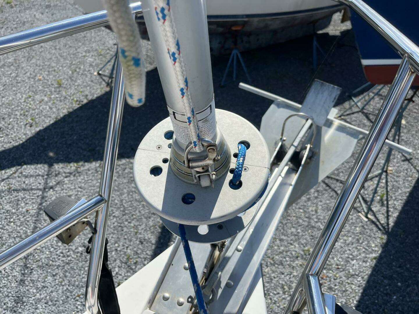 2003 Catalina 350 - Image 53