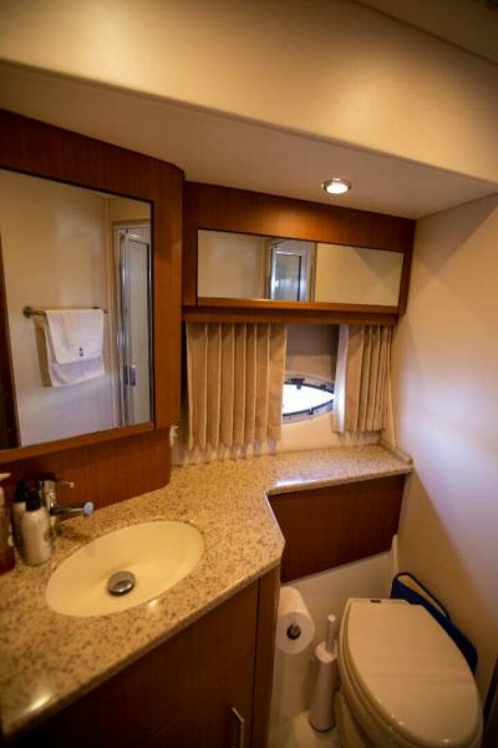 2012 Carver Sojourn - Image 27