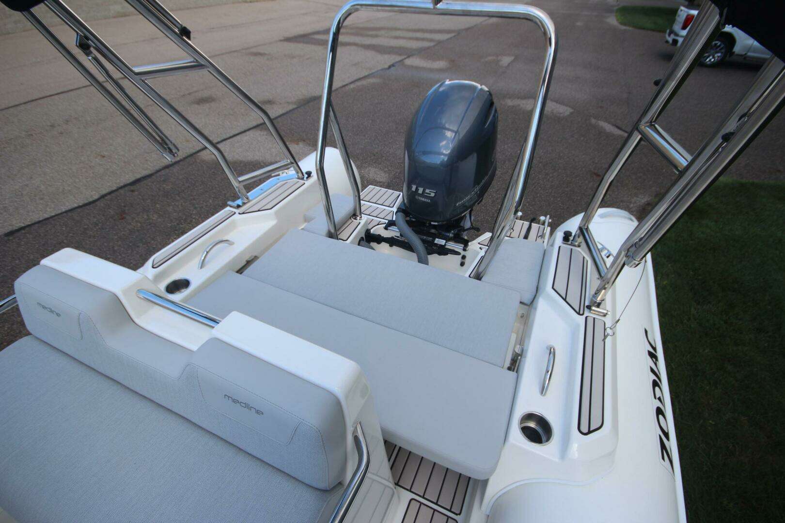 2025 Zodiac Medline 5.8 NEO - Image 9