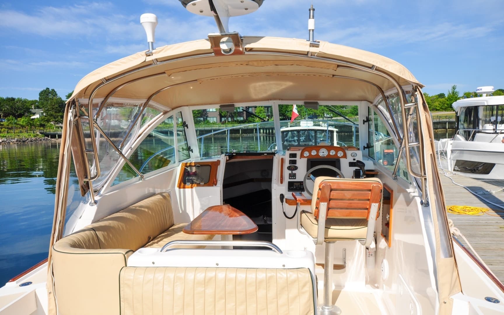 2005 Hunt Surfhunter 29 - Image 31