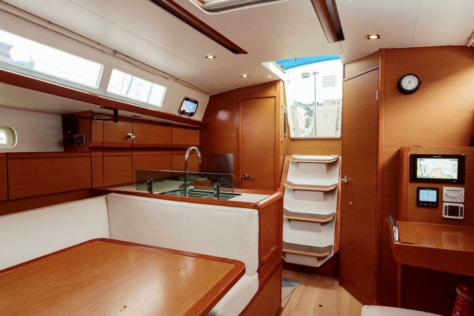 2019 Jeanneau 389 Sun Odyssey - Image 25