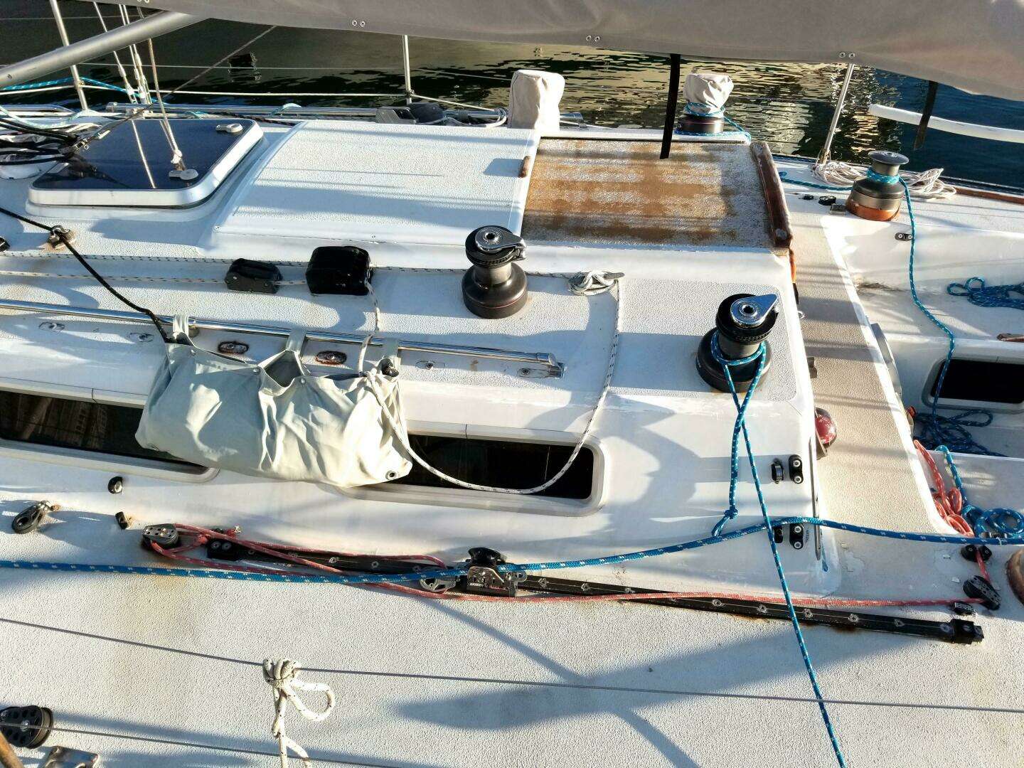 1989 J Boats Masthead Sloop - Image 6