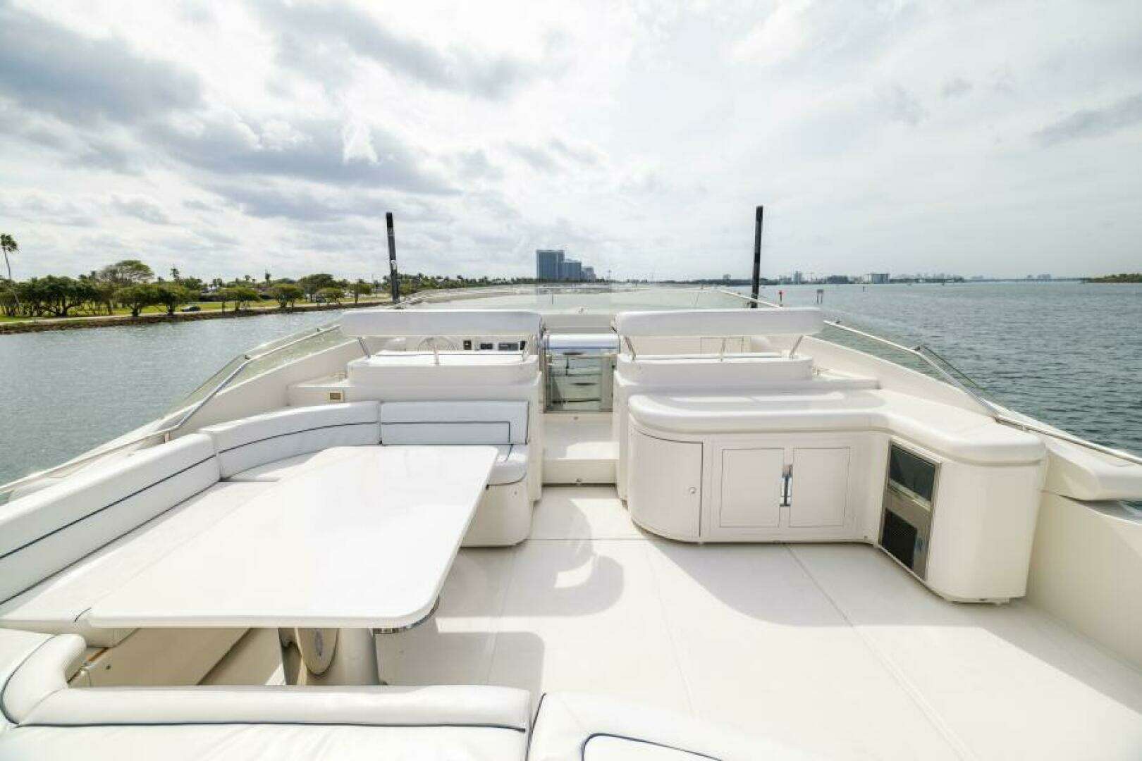 2001 Ferretti Yachts 94 Raised Pilothouse - Image 36