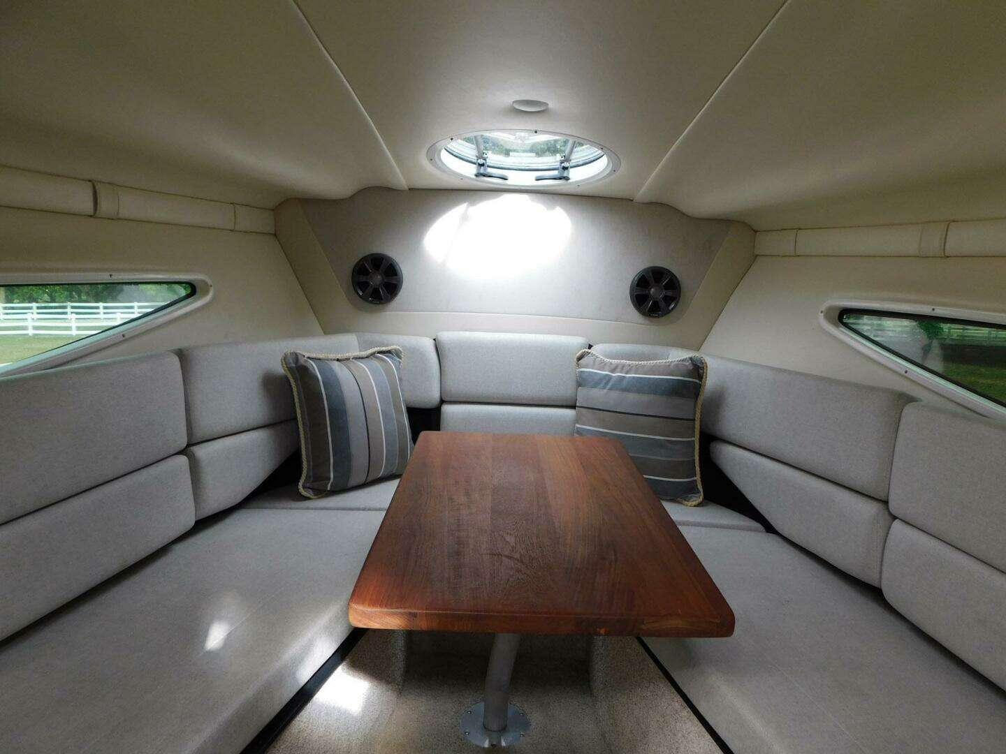 2018 Regal 26 Express - Image 15