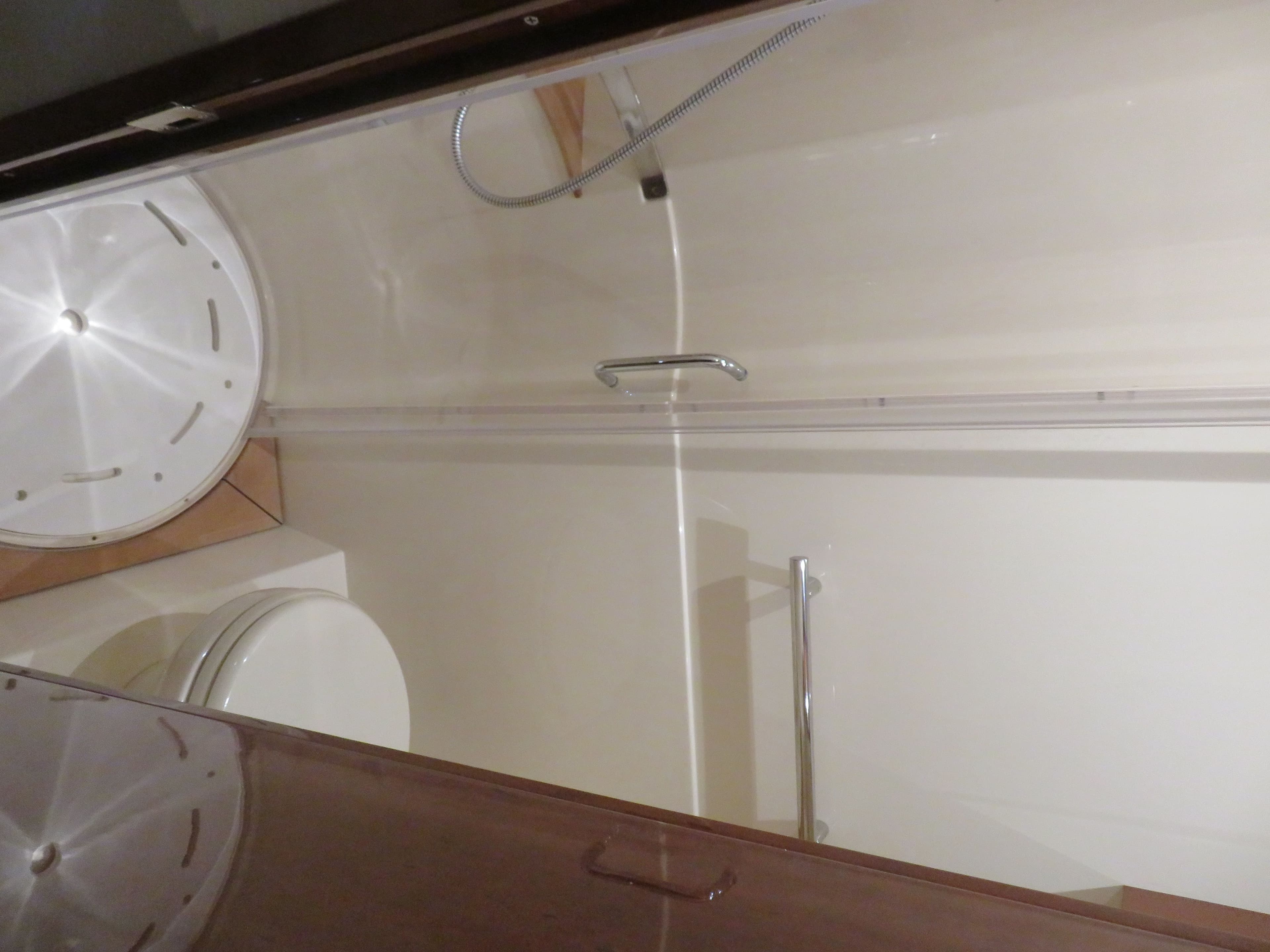 2015 Sea Ray 470 Sundancer - 13