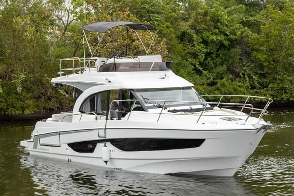 2026 Beneteau Antares 11 - Image 1