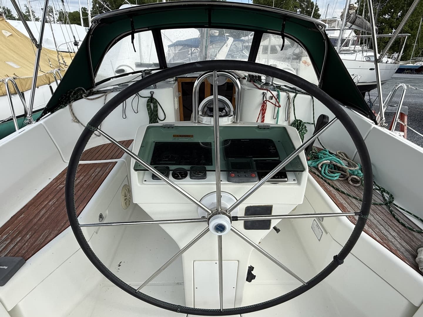 1998 Beneteau 411 - Image 5