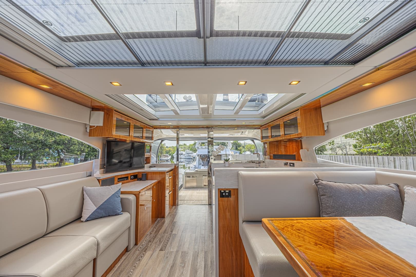 2021 Riviera 6000 Motor Yacht - Image 35