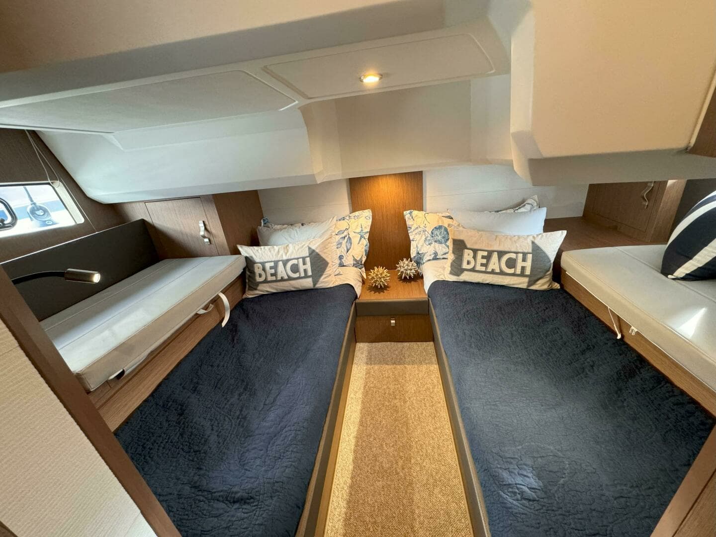 2021 Beneteau Gran Turismo 40 - Image 12