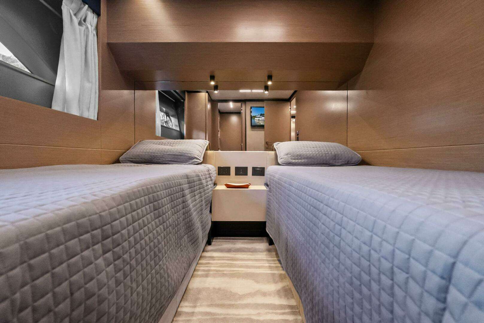 2019 Ferretti Yachts 780 - Image 47