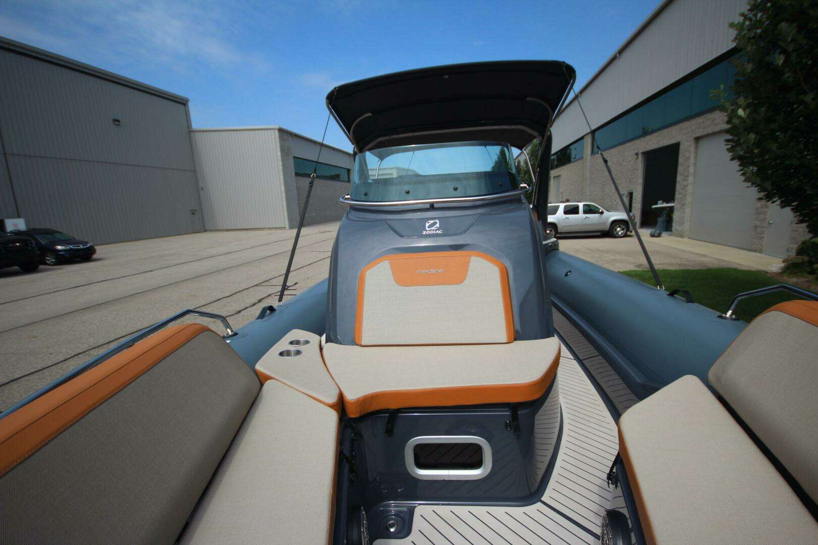 2024 Zodiac Medline 9 NEO - Image 28