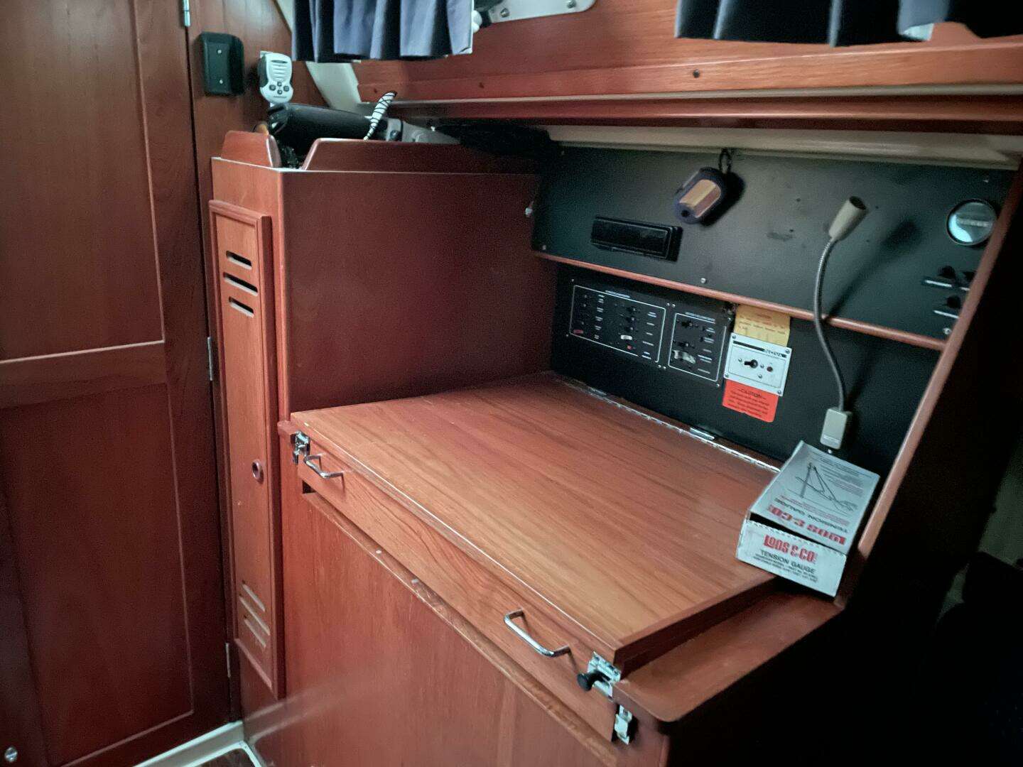 1986 Pearson 33 - Image 8